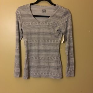 Uniqlo long sleeve heat tech shirt